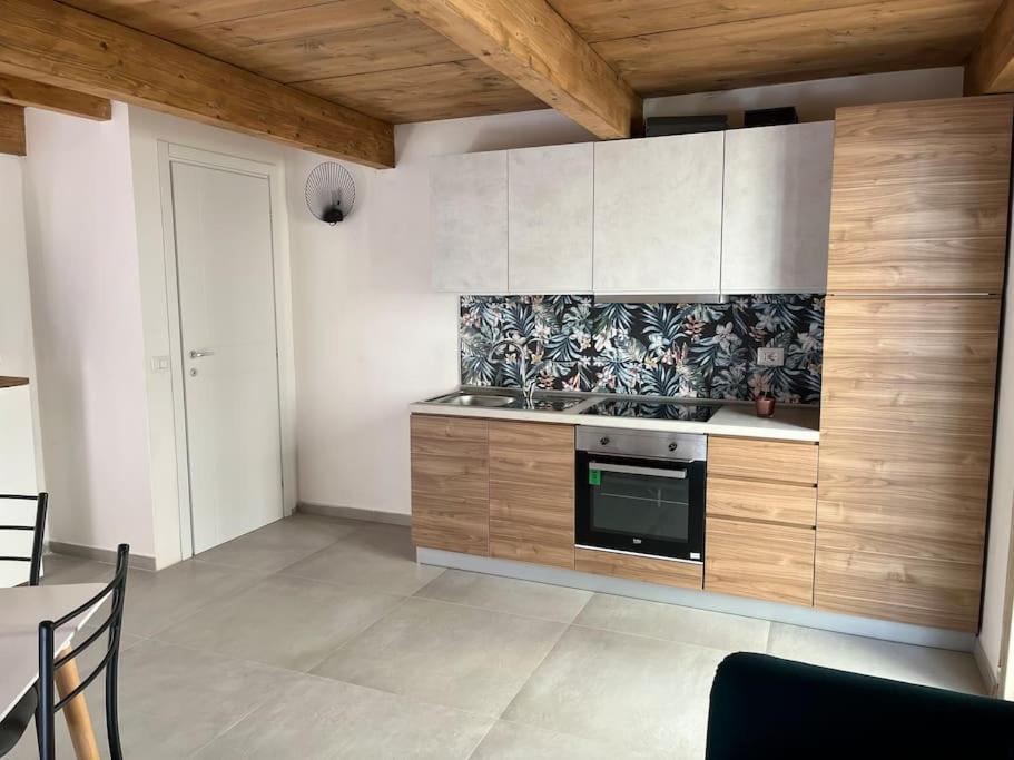 Davis Home Бриндизи Экстерьер фото